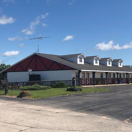 Exxon Quik Stop & Motel Wausaukee Exterior photo