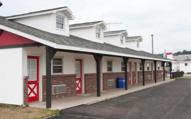 Exxon Quik Stop & Motel Wausaukee Exterior photo